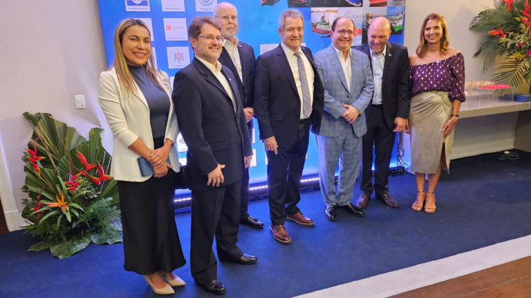 Ronaldo Lima in the center