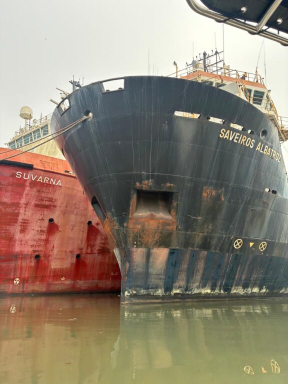 Suvarna and Saveiro Albatroz